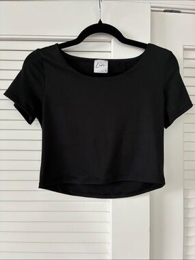 Olivia Rae Black Cropped Scoop Tee